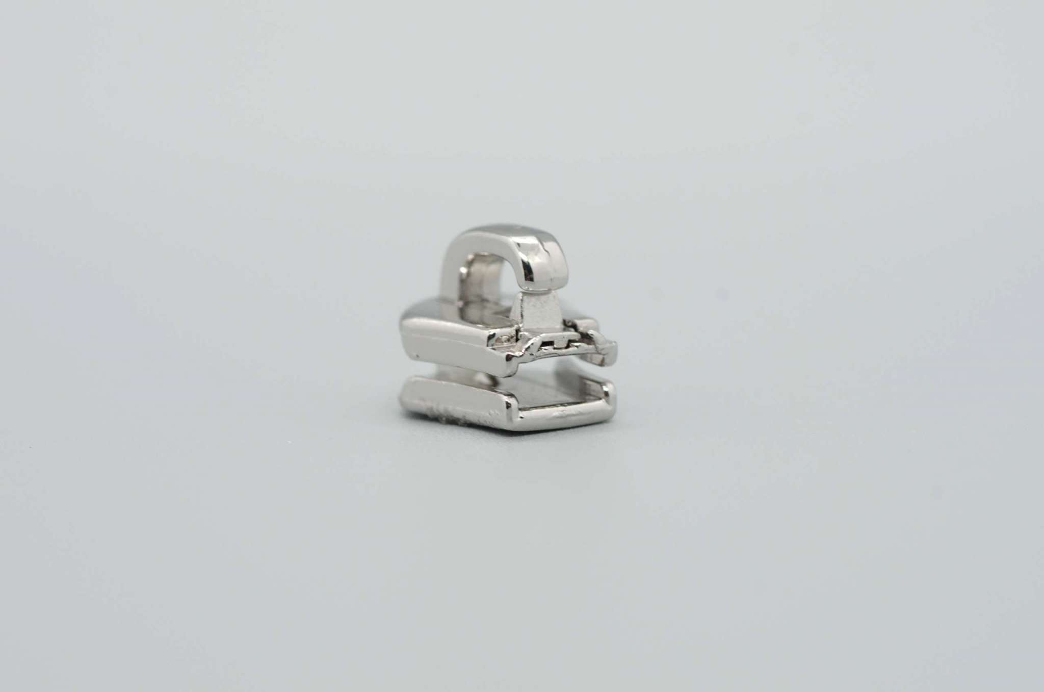 MAM M-001